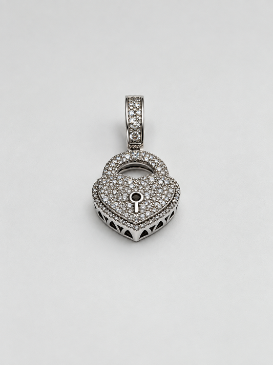 14K white Gold 0.25 CTW Natural Diamond key to heart Pendant